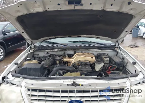 2005 Ford Explorer Eddie Bauer из США, поврежденный, VIN 1FMZU74K45ZA29113